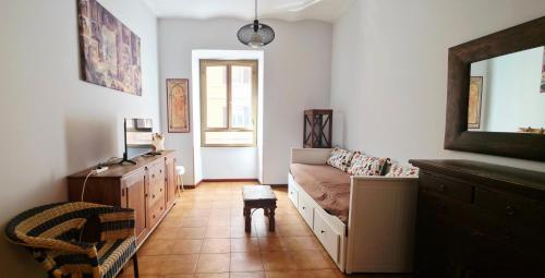 Latini's Home, Řím