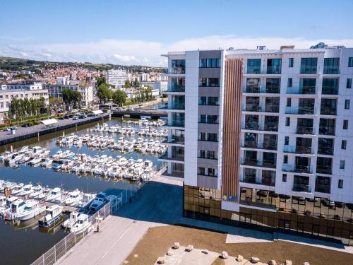 Relaxing Riverfront Apartment for 6 - Location saisonnière - Boulogne-sur-Mer