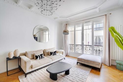 Beautiful Apt - 2BD4P - 16emeAvenue Foch - image 7