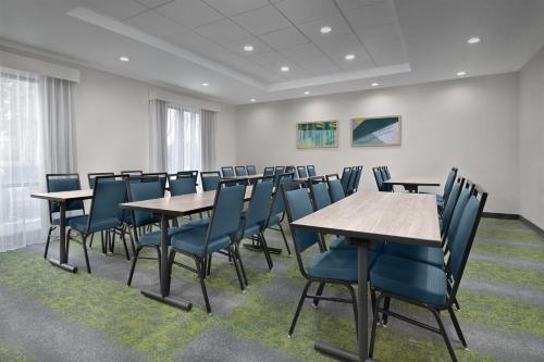 Spark by Hilton Vestal Binghamton University Area - 회의실/연회장