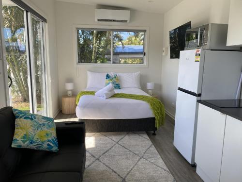 Nobby Beach Holiday Village Room Type - Studio with Garden View