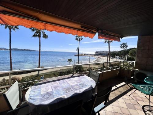 Residence Palm Beach - maeva Home - Appartement front de mer climatise 3 pieces 6 personnes - Exclus in 勒庫爾薛