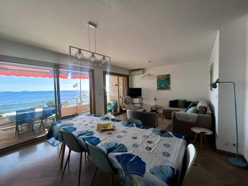 Residence Palm Beach - maeva Home - Appartement front de mer climatise 3 pieces 6 personnes - Exclus in 勒庫爾薛
