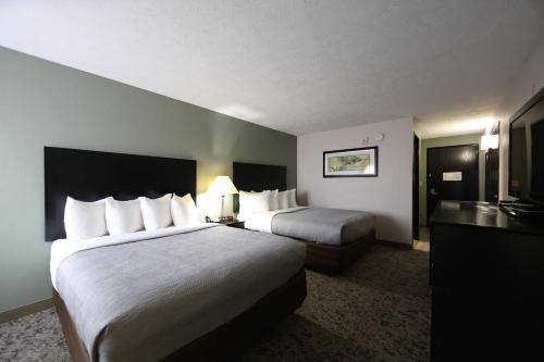 Quality Inn & Suites Conference Center Mattoon - image 35