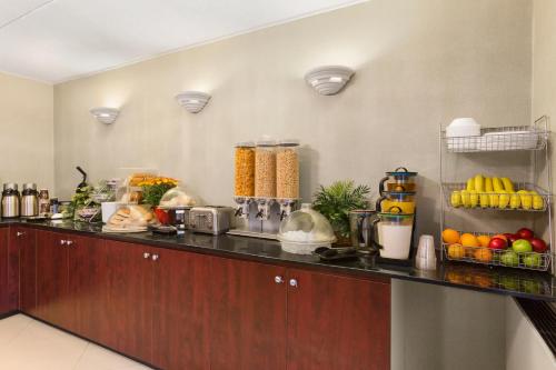 餐飲選擇, 歐文桑德溫德姆旅行之家酒店 (Travelodge by Wyndham Owen Sound ON) in 歐文桑德