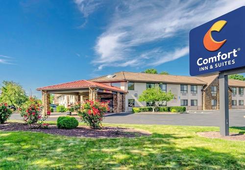 . Comfort Inn & Suites West Springfield