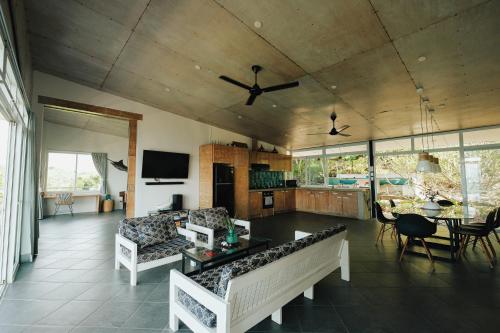 Balay Kalachuchi in Dumanjug