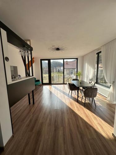 Iekārtas, Casa Montwis in Brezoja