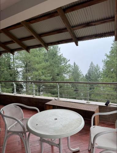 Changla Gali Cottage - Secluded Stay in Ayubia