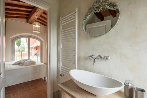 Exterior view, Converted Barn With Sunset Views In Tuscany in Incisa D`ar