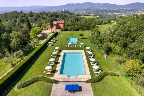 Exterior view, Converted Barn With Sunset Views In Tuscany in Incisa D`ar