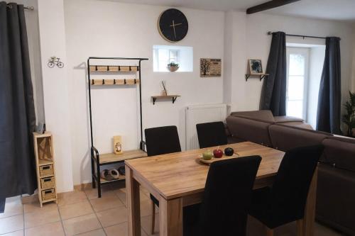 Private Spa & Sauna Romantic Getaway 1h30 Paris in Saint-Martin-sur-Oreuse