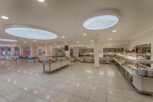 Ēdiens un dzērieni, RA Resort Otel in Narlı Mahallesi