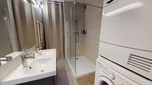 Chambre spacieuse TV Oled, proche Tete d'or - Oullins
