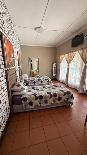 Marzel Guesthouse - Room 2 in Britstown