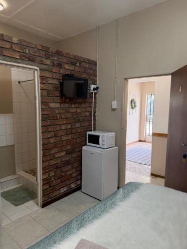 Marzel Guesthouse - Room 2 in Britstown