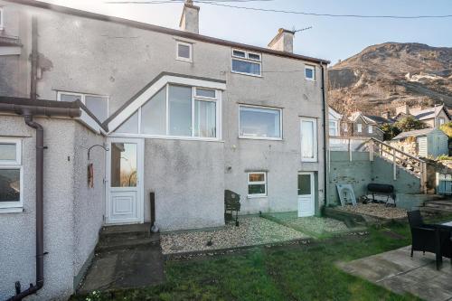 Sea view cottage near snowdon & coastal trails in Penmaenmawr