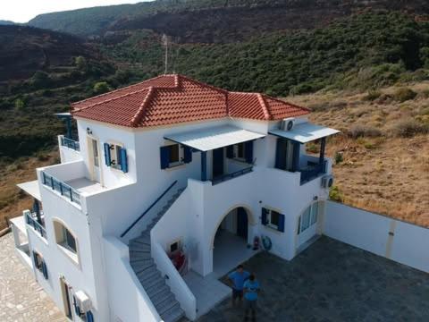 Απεραντο Γαλαζιο, Agia Pelagia Kythira (photo 6)