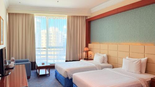 room detail thumbnail 1