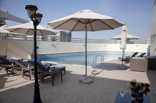 Swimming pool, Sunday Hotel Al Barsha Dubai Mall of the Emirates Formerly Grand Excelsior Al Barsha in Al Barsha