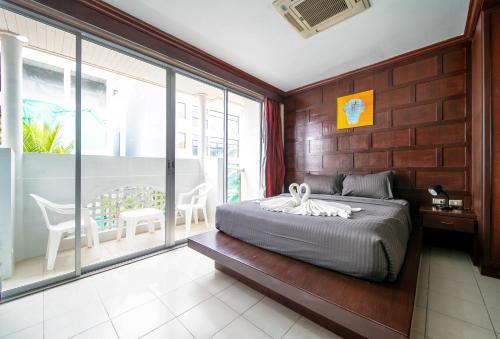 room detail thumbnail 0