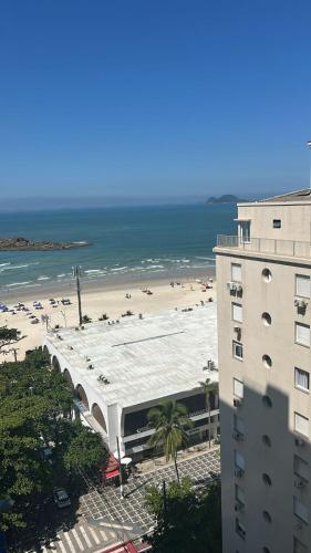 Vista para o mar Pitangueiras, pé na areia em frente o shopping Laplage – khách sạn tại Pitangueiras