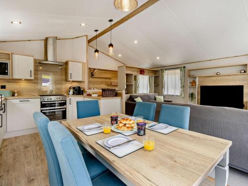Iekārtas, 3 Bed in Shrewsbury oc-94112 in Bentlawnt