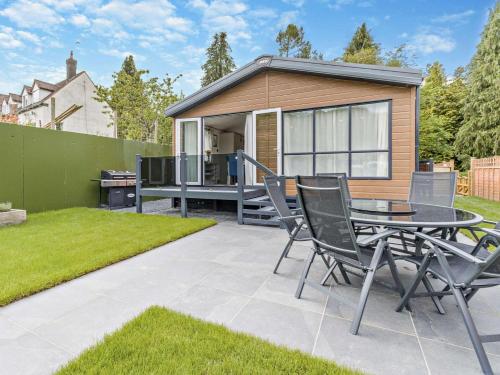 Iekārtas, 3 Bed in Shrewsbury oc-94112 in Bentlawnt