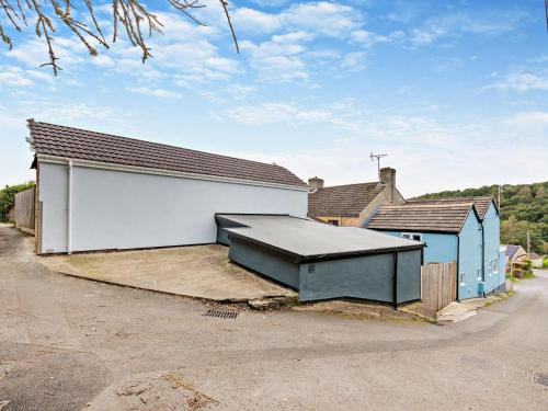 2 Bed in Cinderford oc-93455 - Tap to explore photos