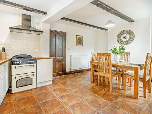 Iekārtas, 2 Bed in Oswestry oc-76537 in Whittington (Shropshire)