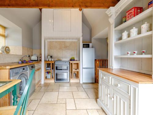 Seadmed, 1 Bed in Wotton -under- Edge oc-earba in Tortworth