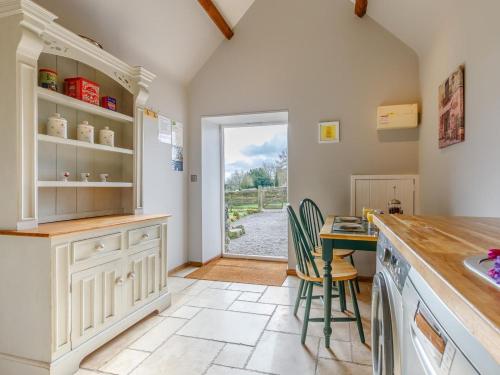 Seadmed, 1 Bed in Wotton -under- Edge oc-earba in Tortworth