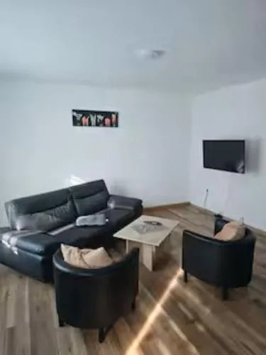 Schöne Vollausgestattete Monteurs- Gästewohnung nähe Raffinerie Leuna und Geiseltalsee 0305 in Frankleben, Deutschland