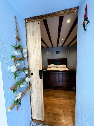The Old Shop Cottage, Llandudno in Penrhyn Bay