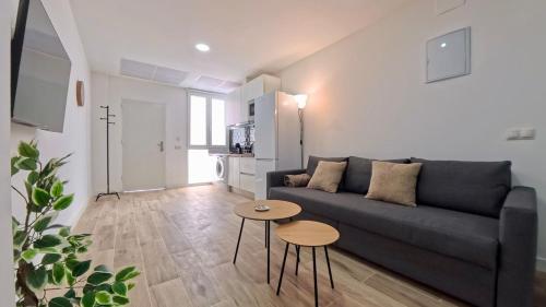 Duplex Retreat with AC in Madrid, Ideal for 4