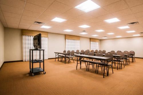 Sleep Inn & Suites Marion - Military Institute - image 16