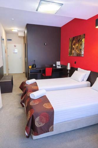 Hotel Ajax – Janki