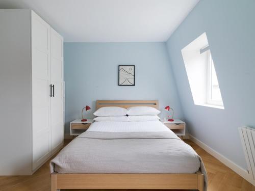 Hampstead Heath 2 bed - image 5