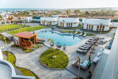BON HOTELS Five Seasons Palm Resort in แพรมแพรม