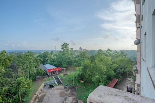 3 BR Apartment with City & Sea Views Galle - image 4
