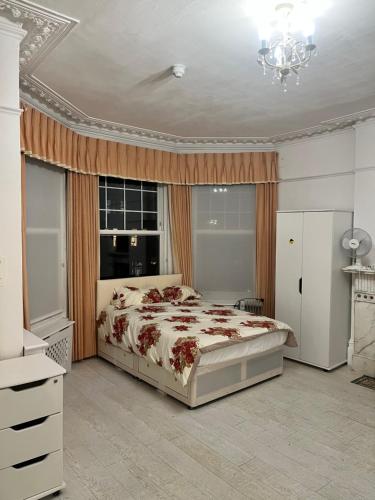 Caterine lodge in Greater London North