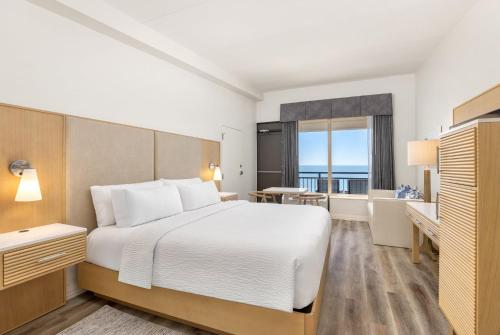 홀리데이 인 리조트, 갤버스턴 온 더 비치 바이 IHG