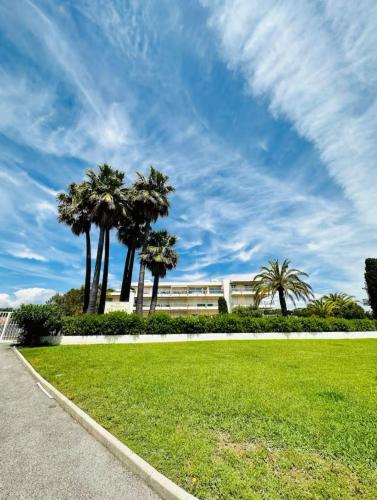 Cozy studio - waterfront in Saint-Laurent-du-Var
