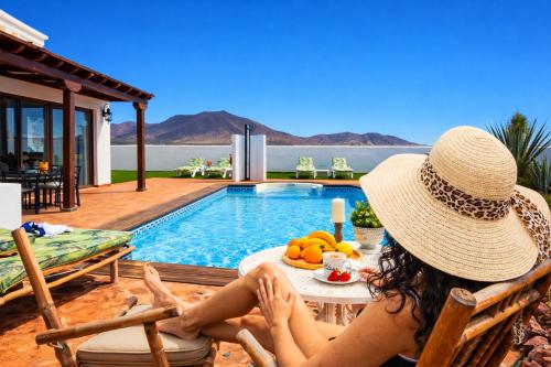 Villa MontañaBlanca Private Heated Pool & Stunning Views