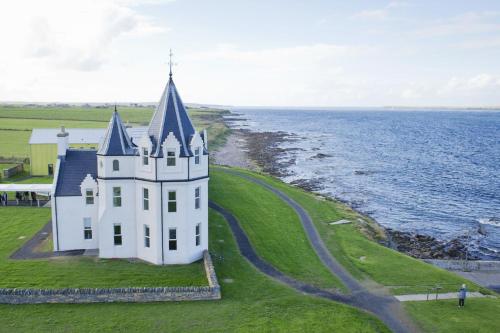 Buckie - 1 Bed Luxury Apartment by Together Travel