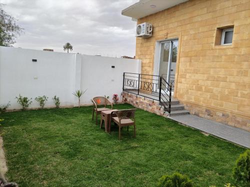 realistic country guest house – khách sạn tại Al Aqaletah