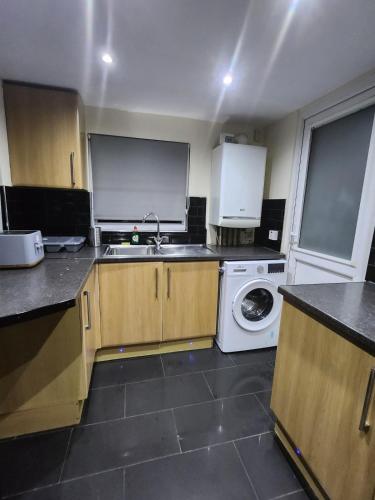 Everything You Need I Spacious 3BR I Sleeps6 I Free Parking I Wi-Fi I Long Term Rates Available in Tilbury