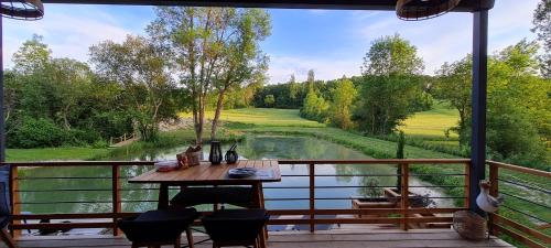 LACabane Lodge Nature in Montazeau