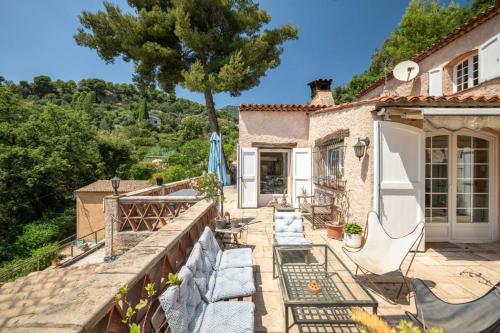 La Romarine - Quiet house - Sea View - shared pool - AC in Falicon