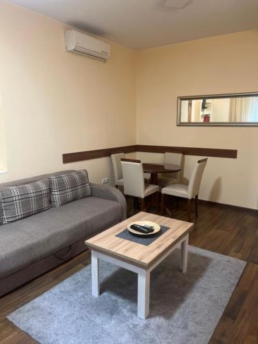 Safari Apartment - image 5
